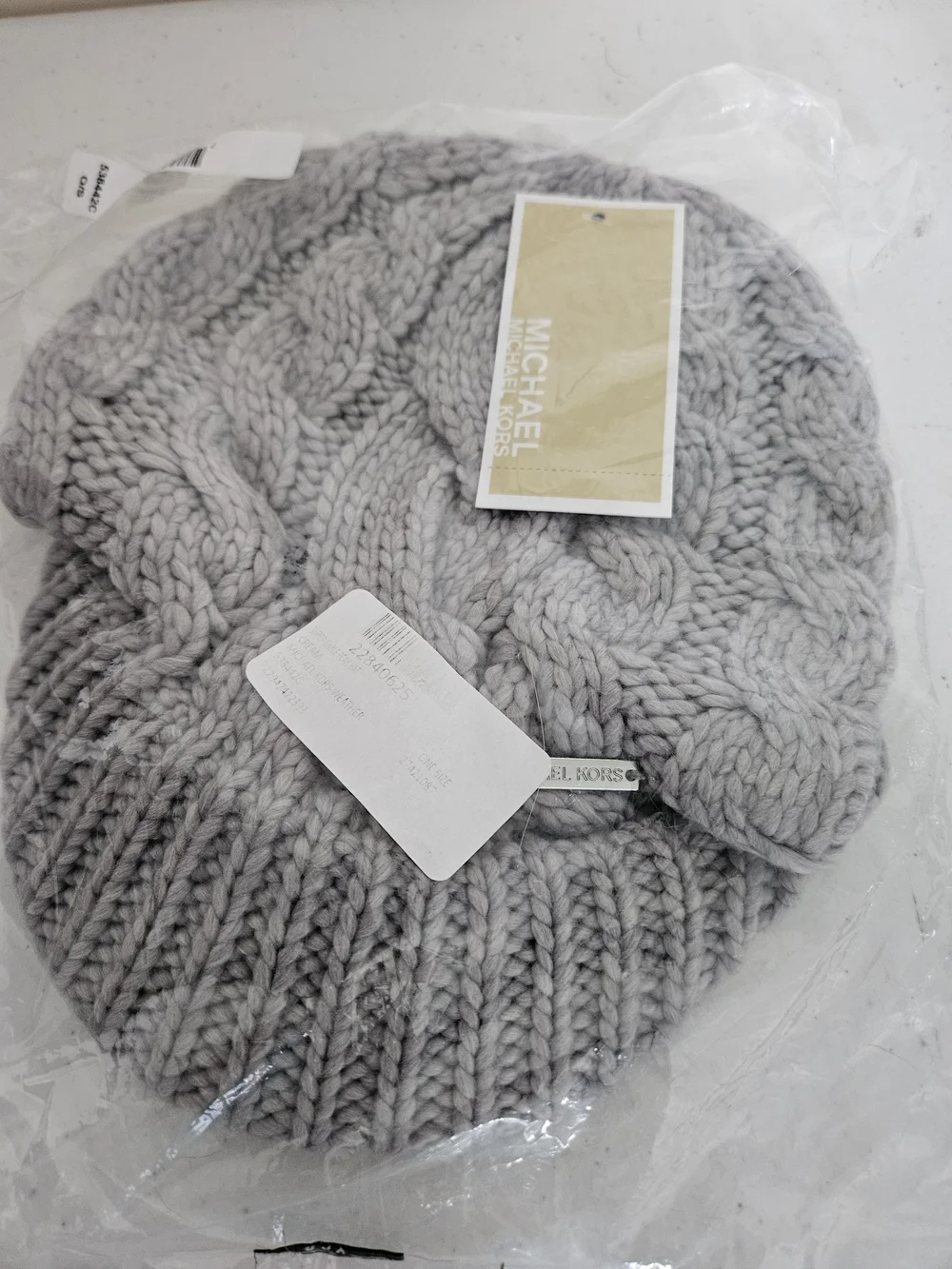 NWT Michael Kors Cable Knit Beanie Hat Gray Slouchy Winter Cap Silver Logo